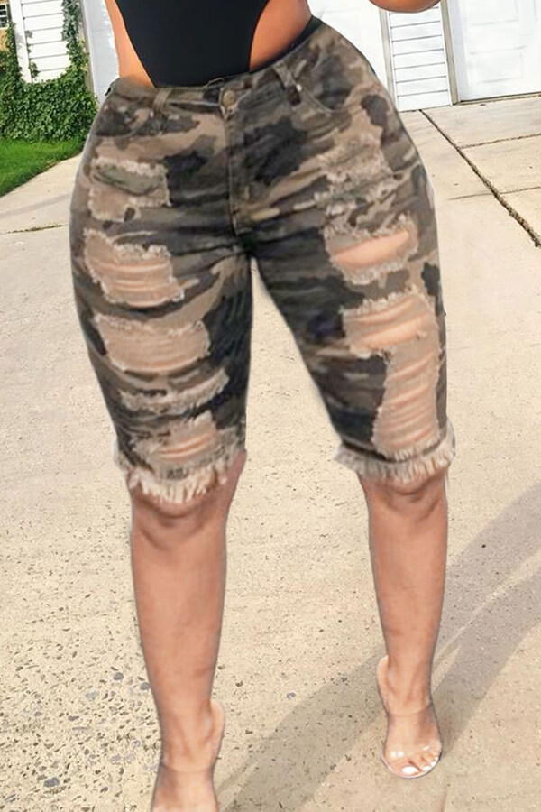 

LW Plus Size Stylish Broken Holes Camo Print Shorts