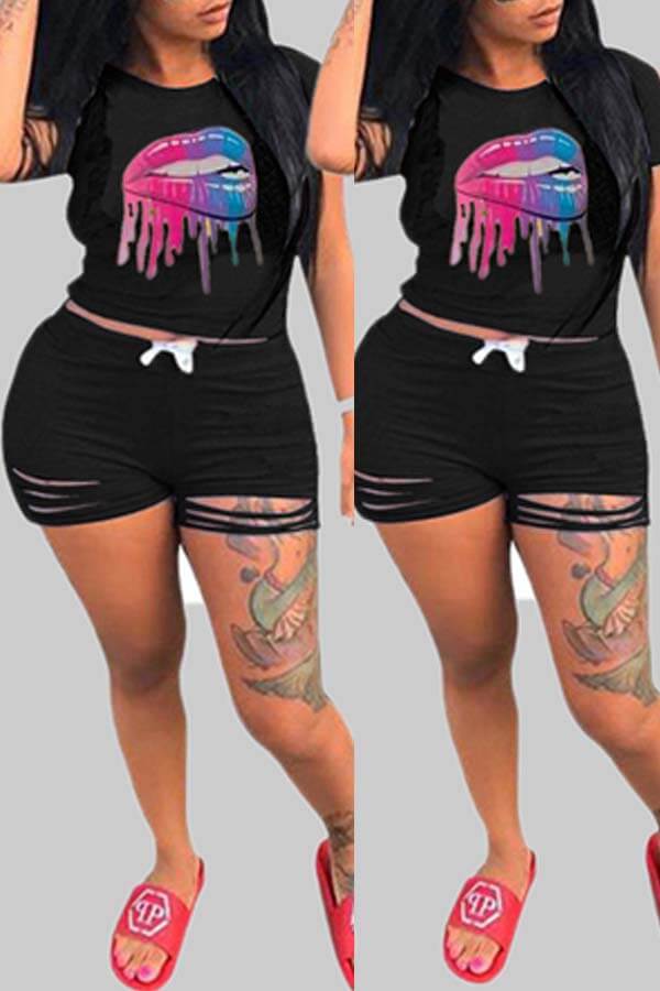 

Lovely Plus Size Casual Lip Print Black Two-piece Shorts Set