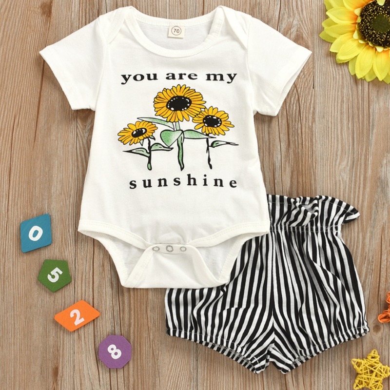 

lovely Casual Print White Girl Two-piece Shorts Set