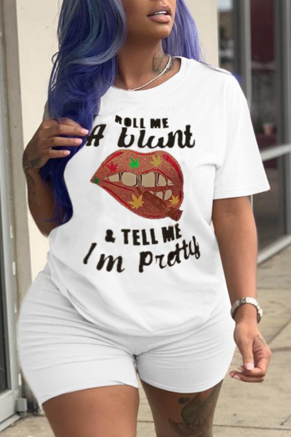 

lovely Casual Lip Print White Plus Size Two-piece Shorts Set