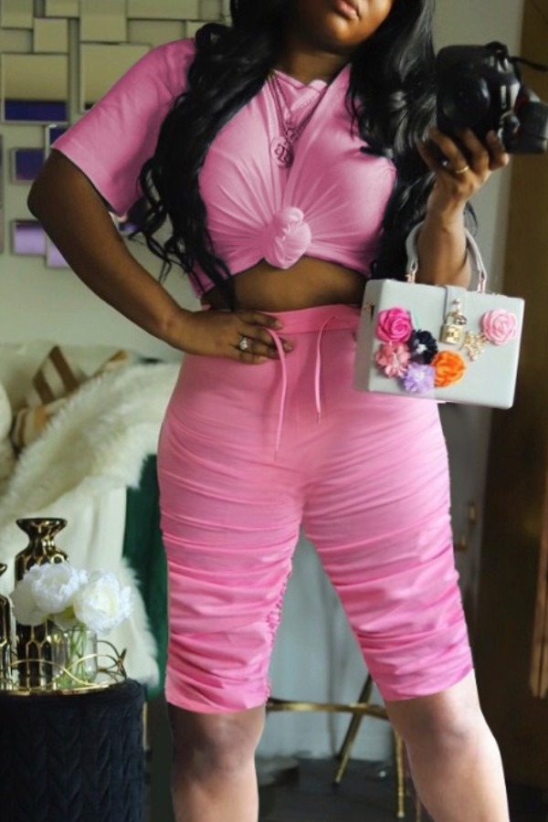 

lovely Casual Fold Design Pink Plus Size Two-piece Shorts Set