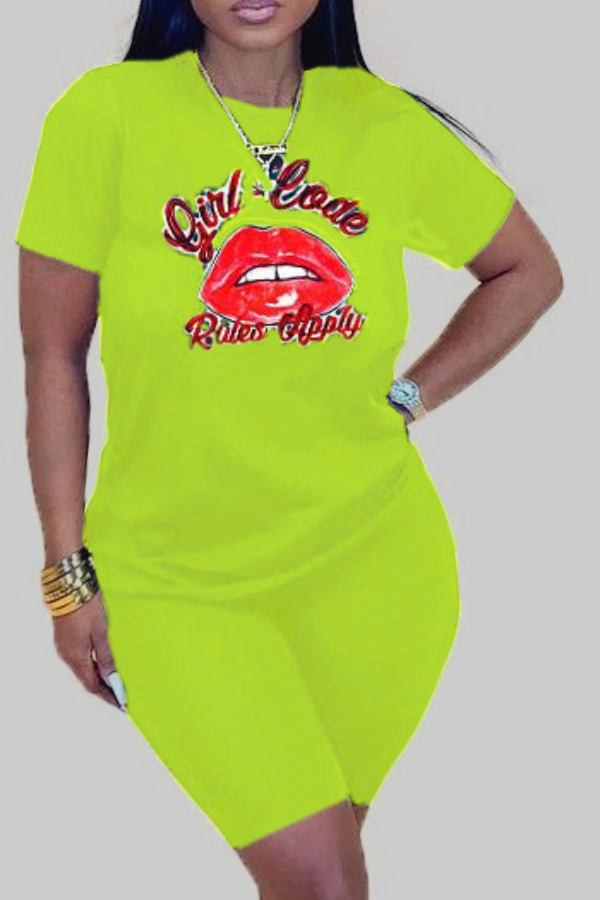 

Lovely Casual Lip Print Green Plus Size Two-piece Shorts Set
