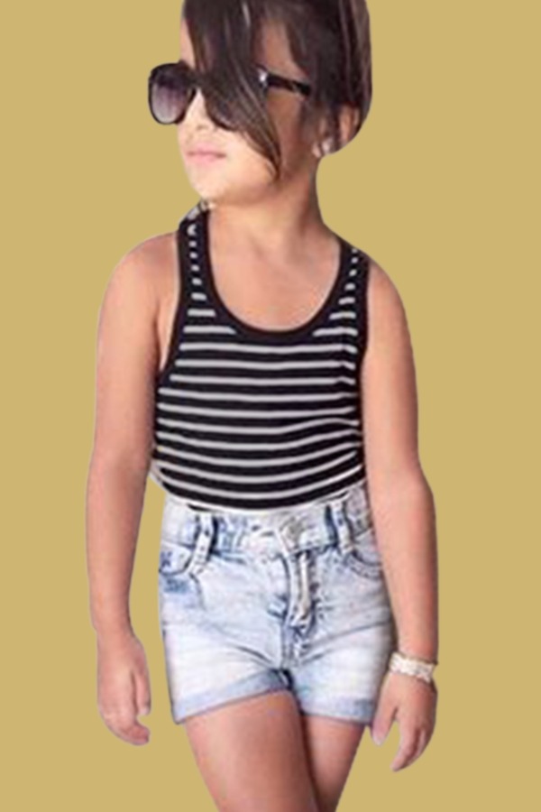 

lovely Casual Striped Black Girl Two-piece Shorts Set