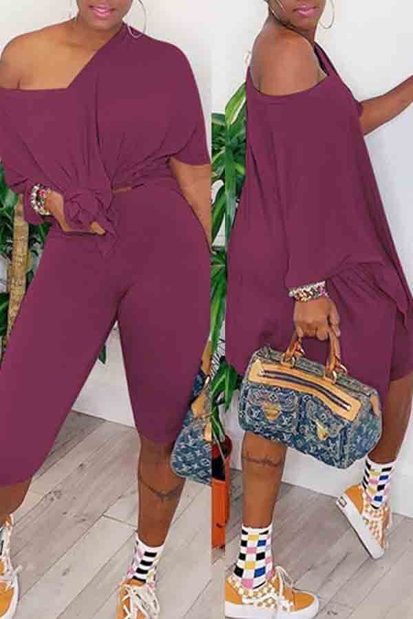 

Lovely Casual V Neck Basic Wine Red Two-piece Shorts Set