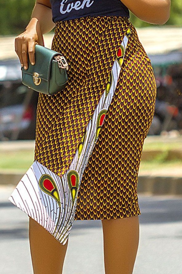 

Lovely Stylish Print Yellow Skirt