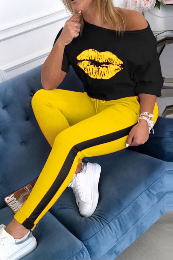 

lovely Casual Lip Print Yellow Plus Size Two-piece Pants Set