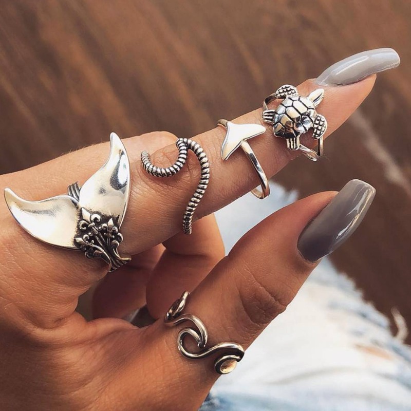 

lovely Stylish 5-piece Silver Ring