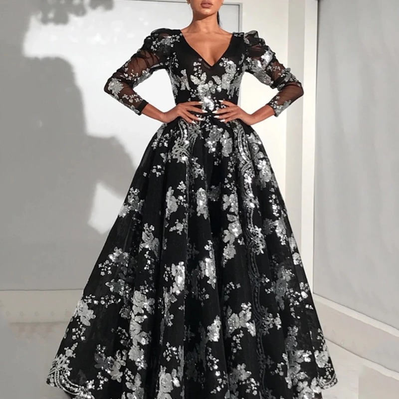 

lovely Temperament Deep V Neck Sequined Black Trailing Dress