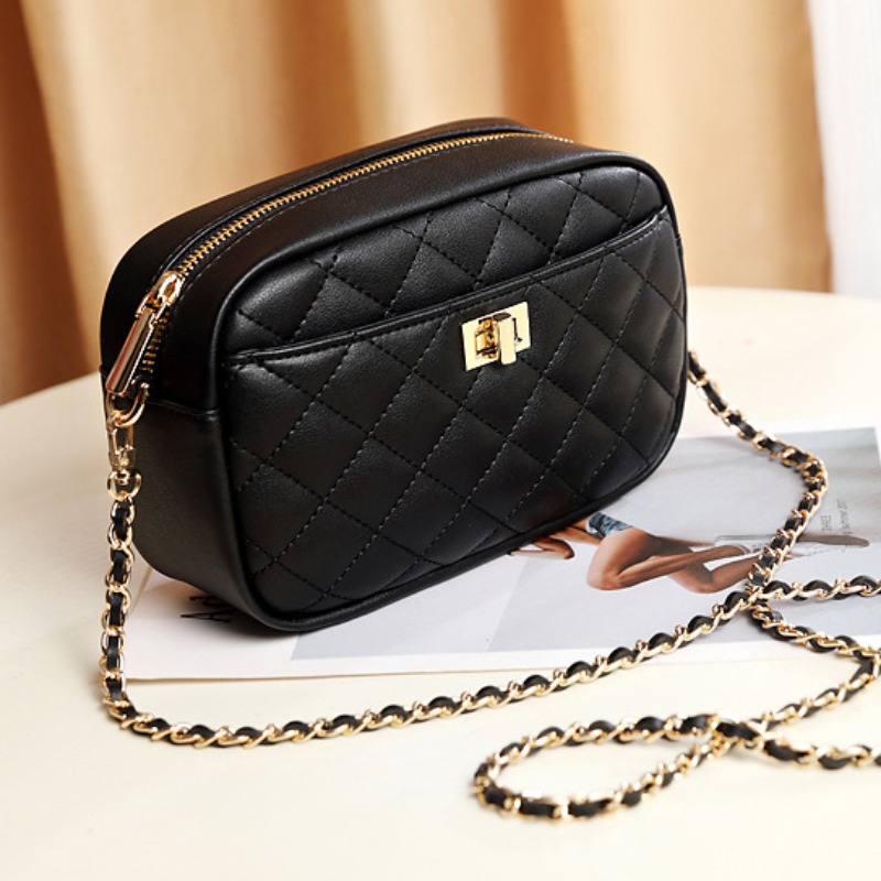 

lovely Trendy Chain Strap Black Crossbody Bag