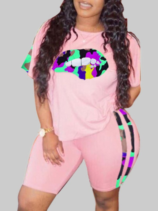 

Lovely Plus Size Street O Neck Lip Print Pink Two-piece Shorts Set