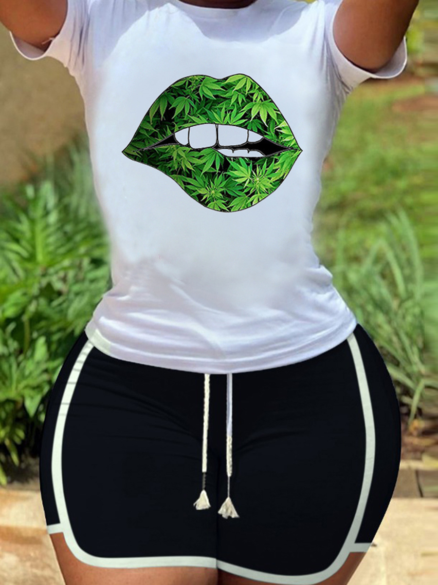 

lovely Sportswear O Neck Lip Print White Two Piece Shorts Set