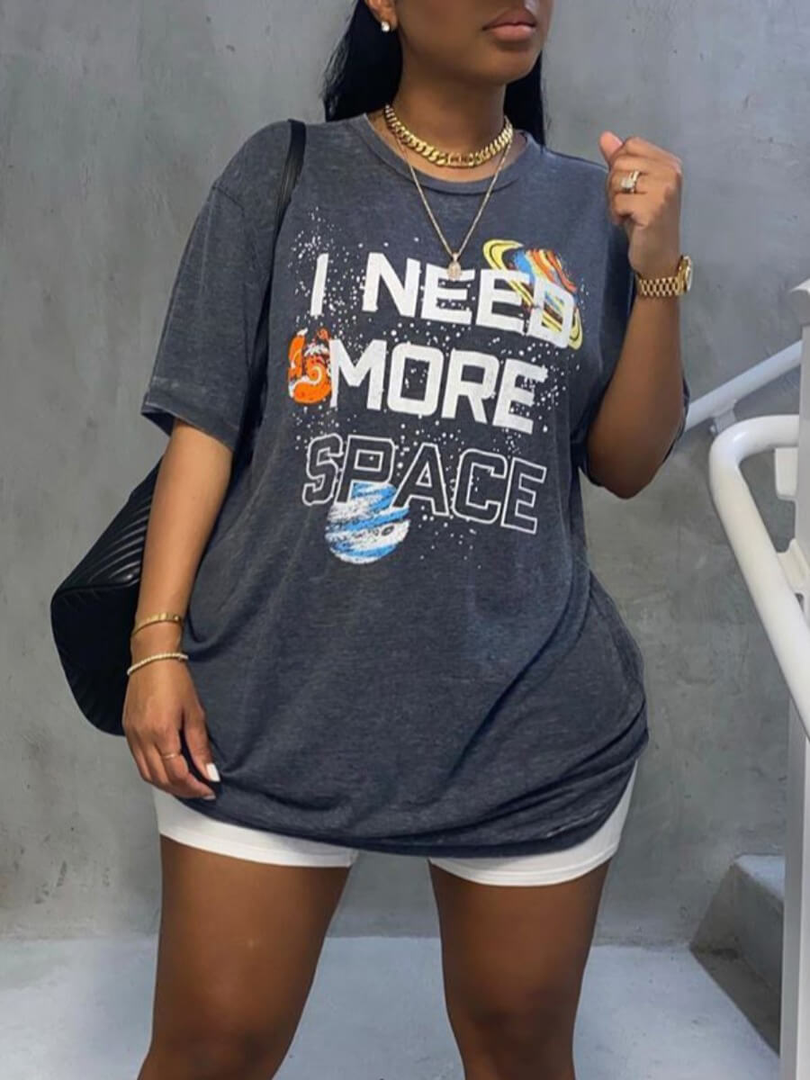 

Lovely Street O Neck Letter Print Grey Plus Size T-shirt