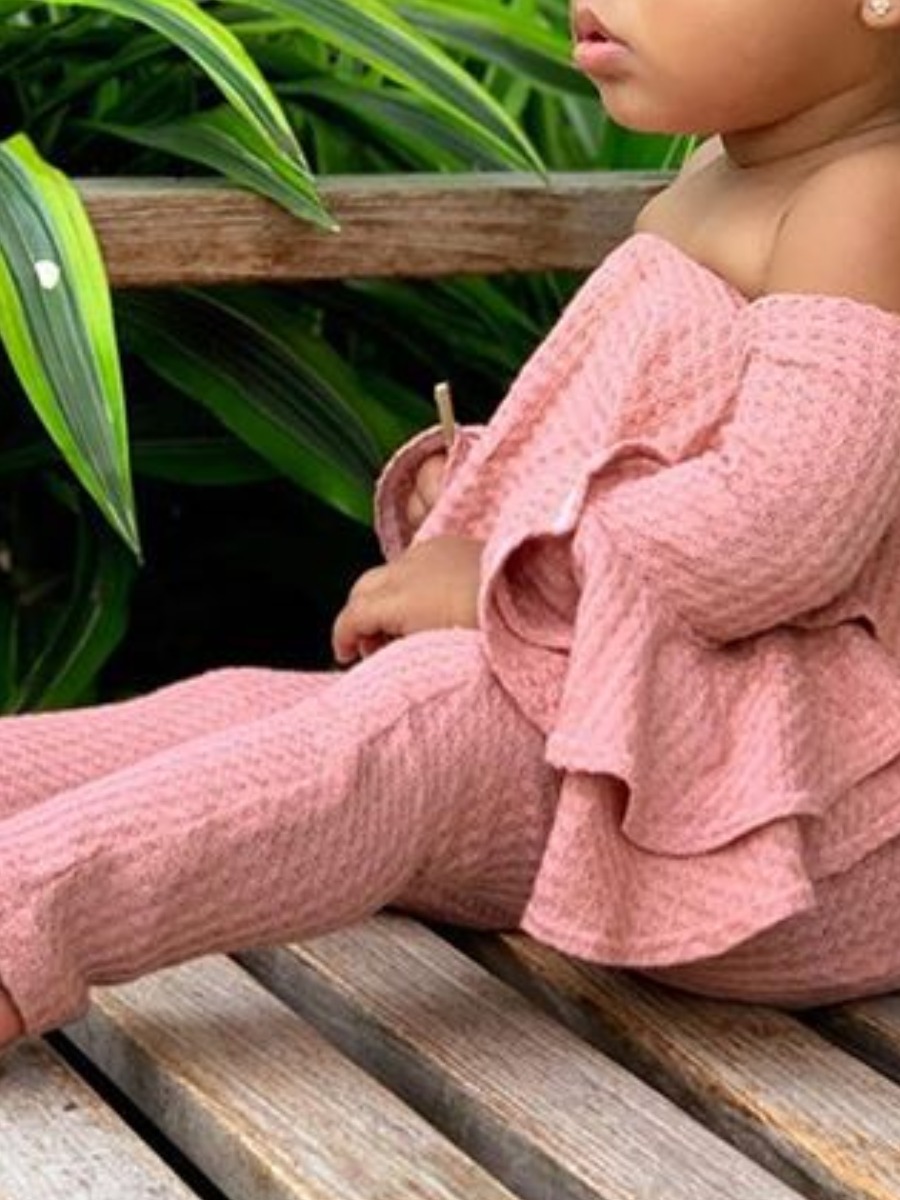

lovely Sexy Dew Shoulder Flounce Design Pink One-piece Jumpsuit