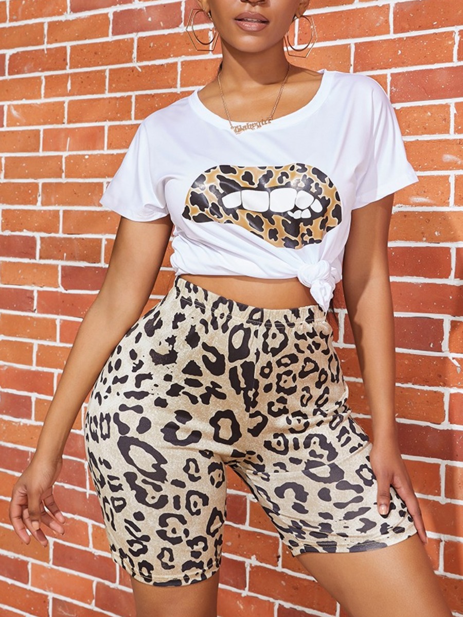 

lovely Casual O Neck Lip Print Brown Two Piece Shorts Set