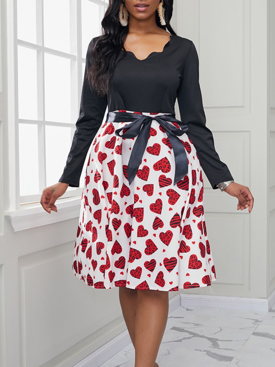 

lovely Casual V Neck Print Patchwork White Knee Length Dress