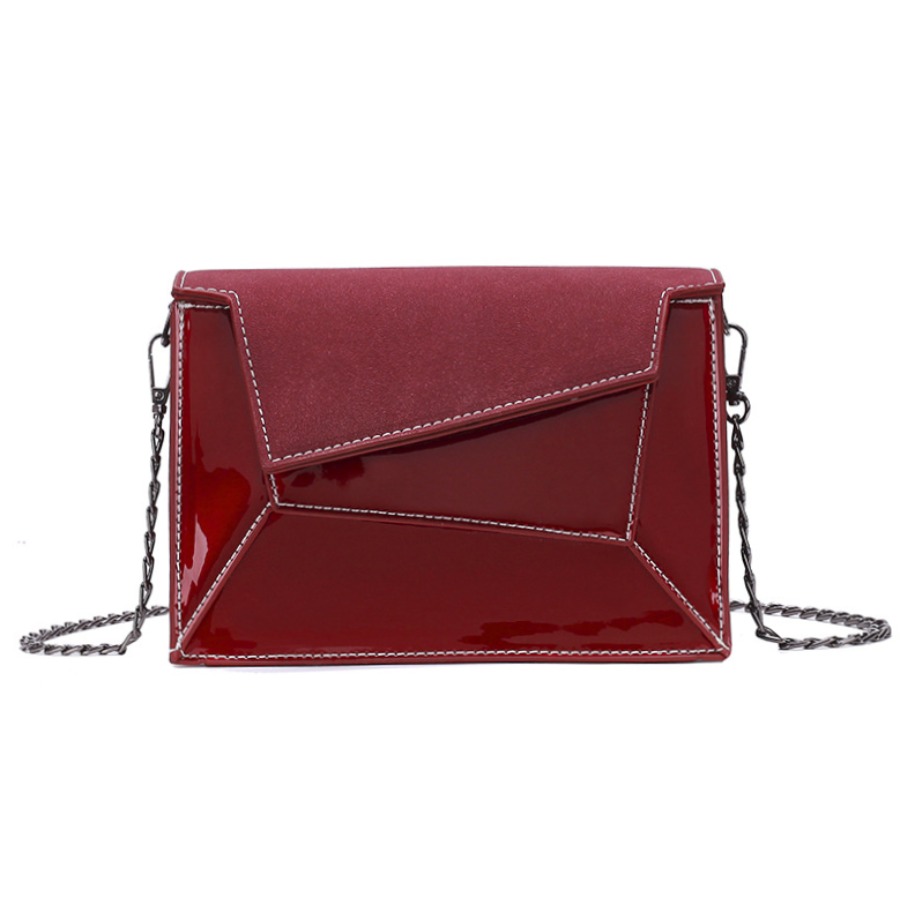 

lovely Trendy Chain Strap Red Crossbody Bag