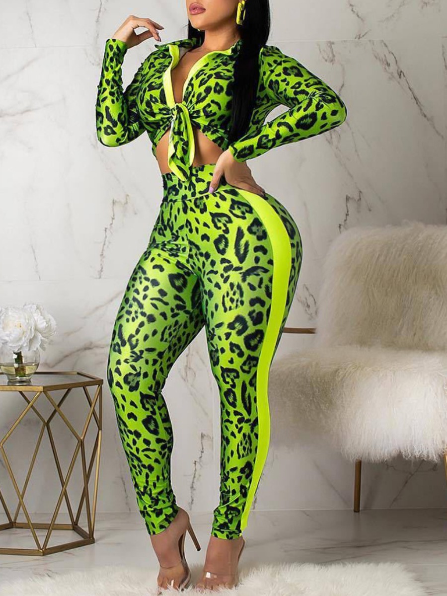 

lovely Stylish Leopard Print Patchwork Green Plus Size Two-piece Pants Set