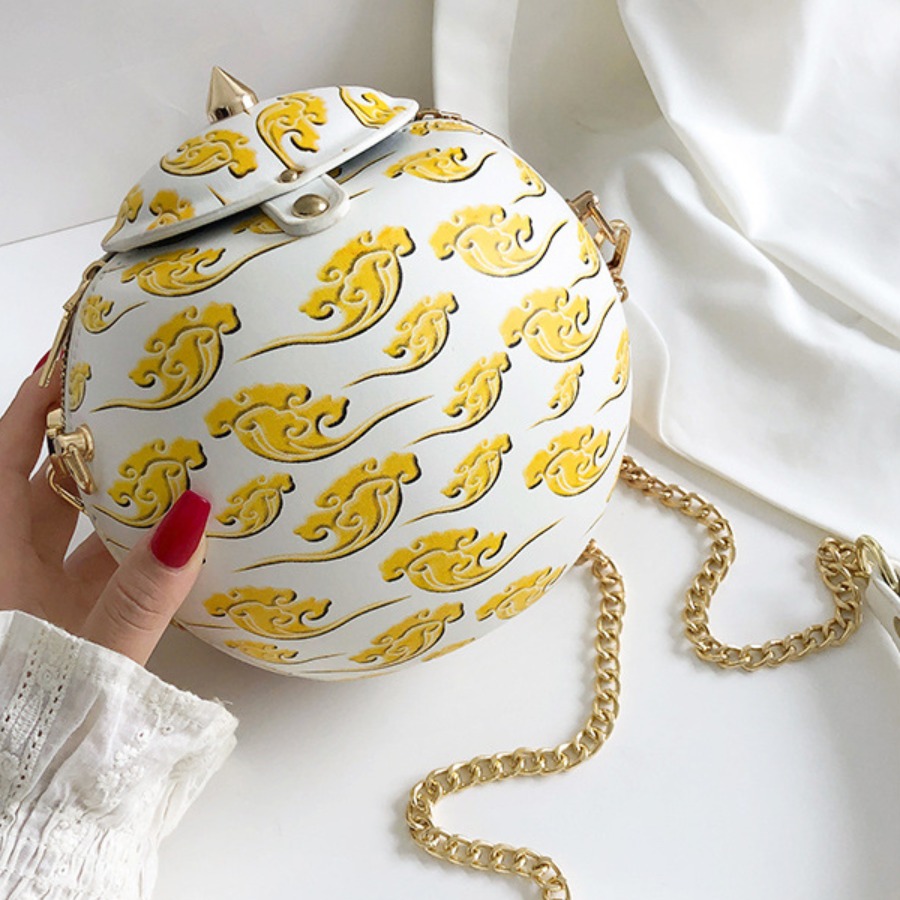 

lovely Chic Chain Strap White Crossbody Bag