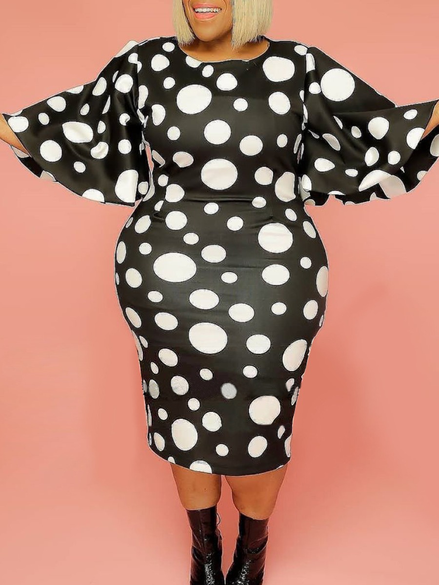 

lovely Casual O Neck Dot Print White Knee Length Plus Size Dress