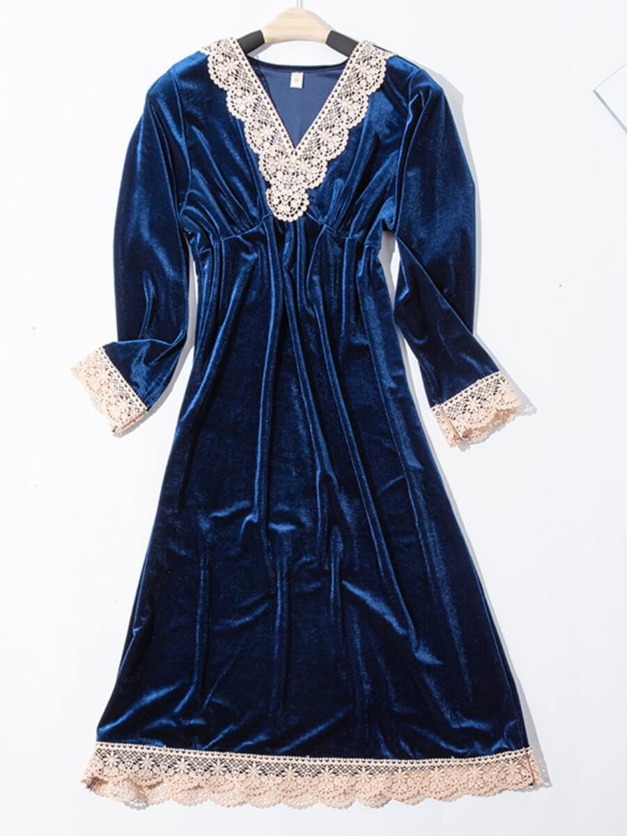 

Lovely Stylish V Neck Lace Patchwork Blue Sleepwear