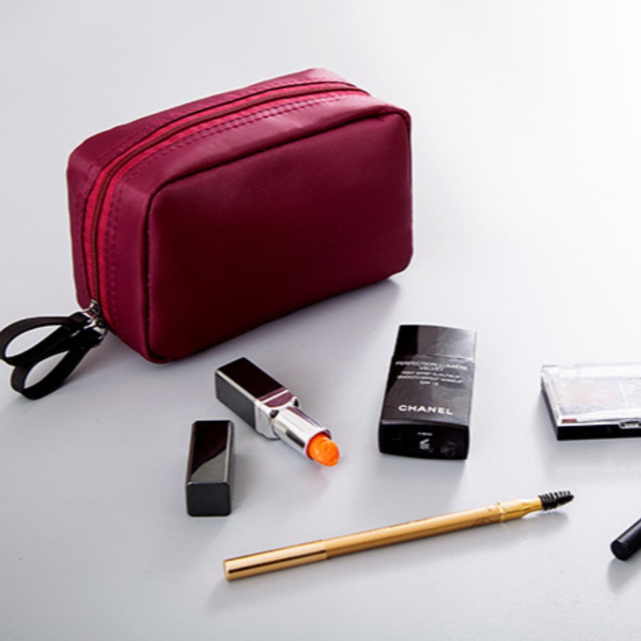 

lovely Trendy Zipper Design Wine Red Makeup Bag