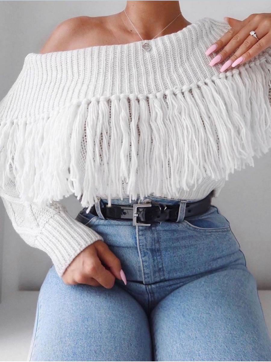 

Lovely Stylish Tassel Design White Sweater