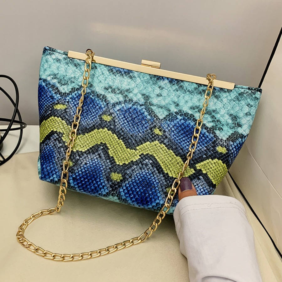 

Lovely Stylish Chain Strap Blue Messenger Bag