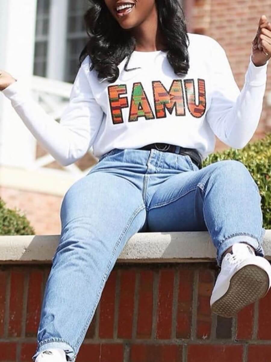 

Lovely Leisure O Neck Letter Print White Hoodie