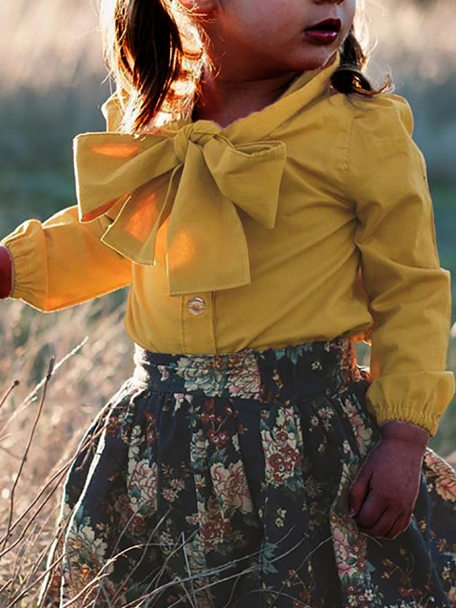 

lovely Sweet Shirt Collar Lace-up Yellow Girl Two-piece Skirt Set