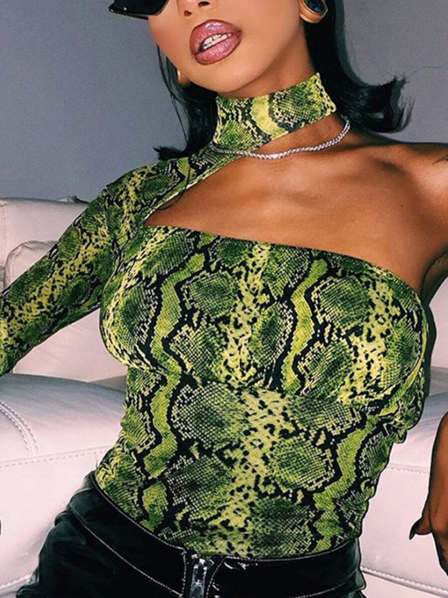 

Lovely Street One Shoulder Print Green T-shirt