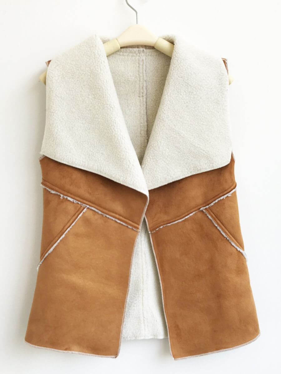 

Lovely Street Turndown Collar Basic Light Tan Waistcoat