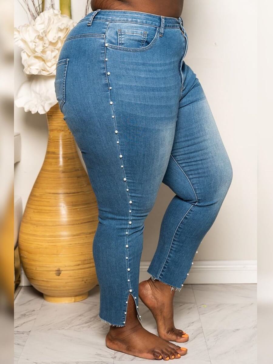 

Lovely Leisure Broken Holes Blue Plus Size Jeans