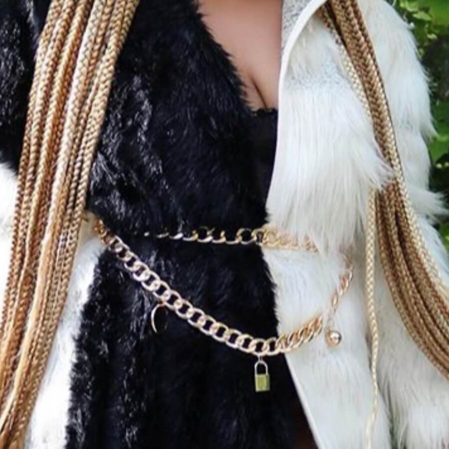 

Lovely Stylish Hollow-out Gold Body Chain