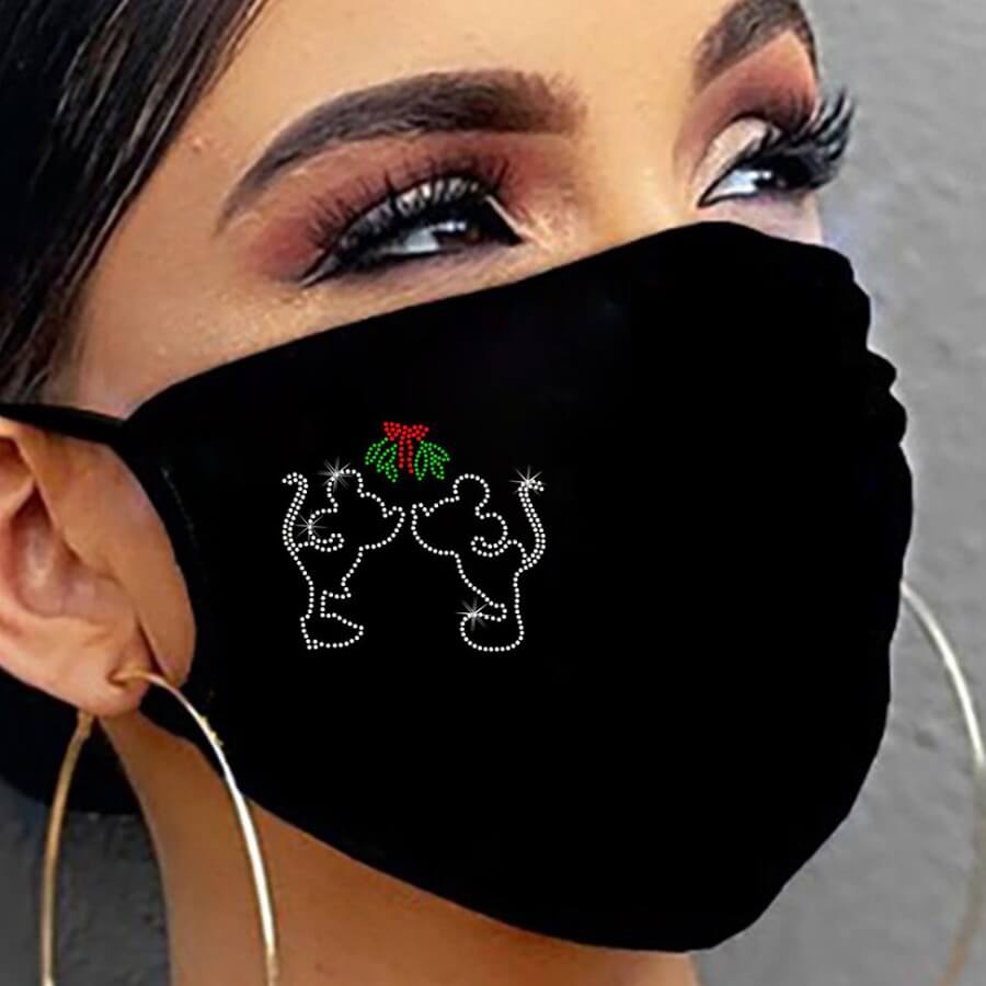 

Lovely Print Pitch-black Face Mask