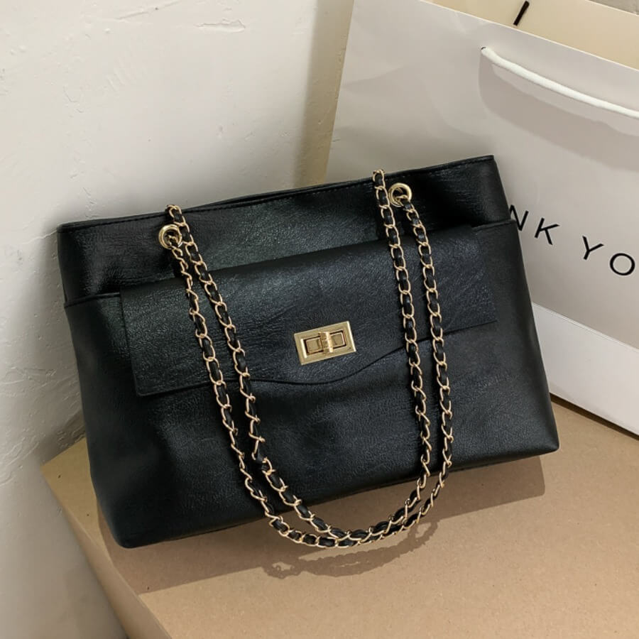 

Lovely Vintage Chain Strap Black Crossbody Bag