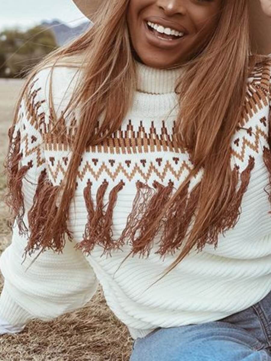 

Lovely Vintage Turtleneck Tassel Design White Sweater
