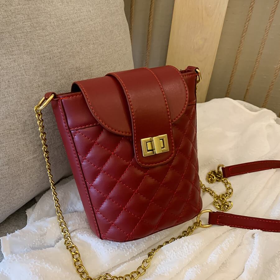

Lovely Trendy Chain Strap Wine Red Crossbody Bag
