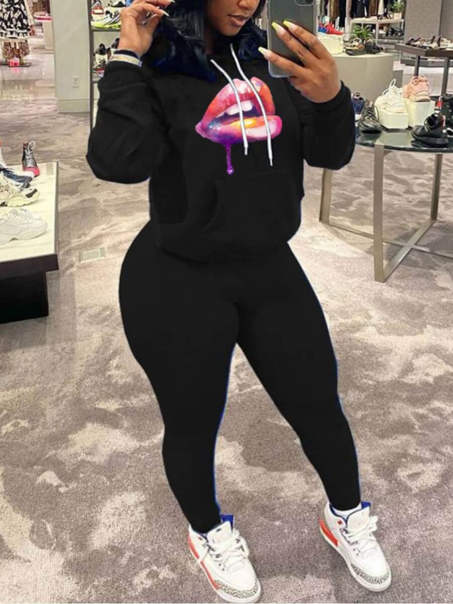 

Lovely Casual Lip Print Kangaroo Pocket Black Two Piece Pants Set