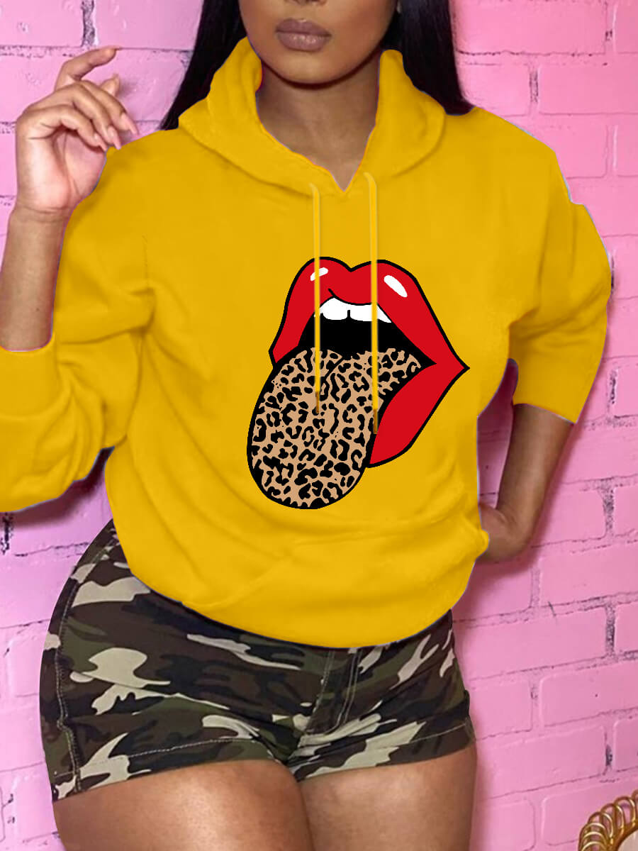 

Lovely Casual Hooded Collar Lip Print Yellow Hoodie