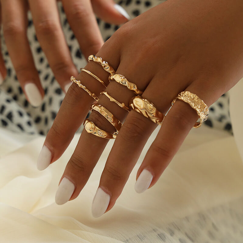 

Lovely Trendy 9-piece Gold Ring