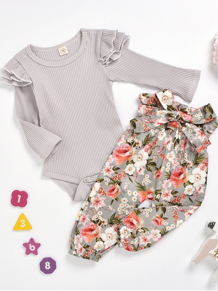 

Lovely Sweet Flounce Floral Print Bow-tie Decoration Grey Girl Two Piece Pants Set
