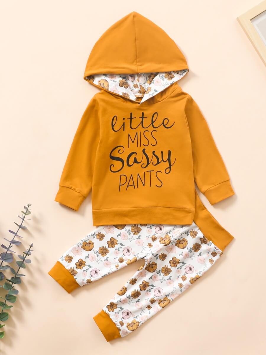 

Lovely Casual Hooded Collar Letter Print Yellow Girl Two Piece Pants Set