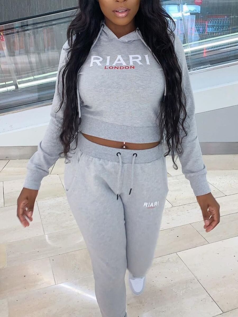 

Lovely Sportswear Hooded Collar Letter Print Grey Two Piece Pants Set