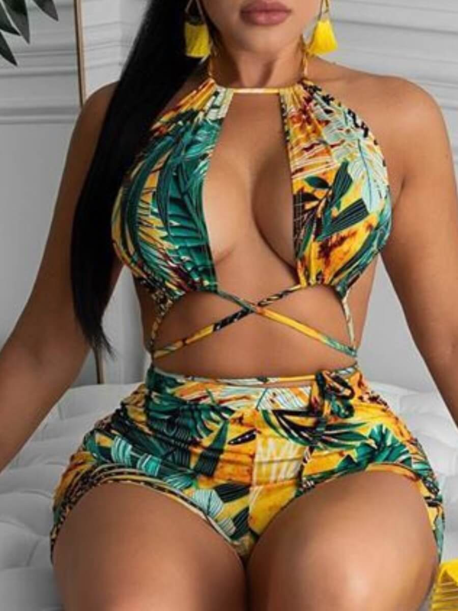 

Lovely Stylish Backless Leaf Print Hollow-out Yellow Two-piece Swimsuit