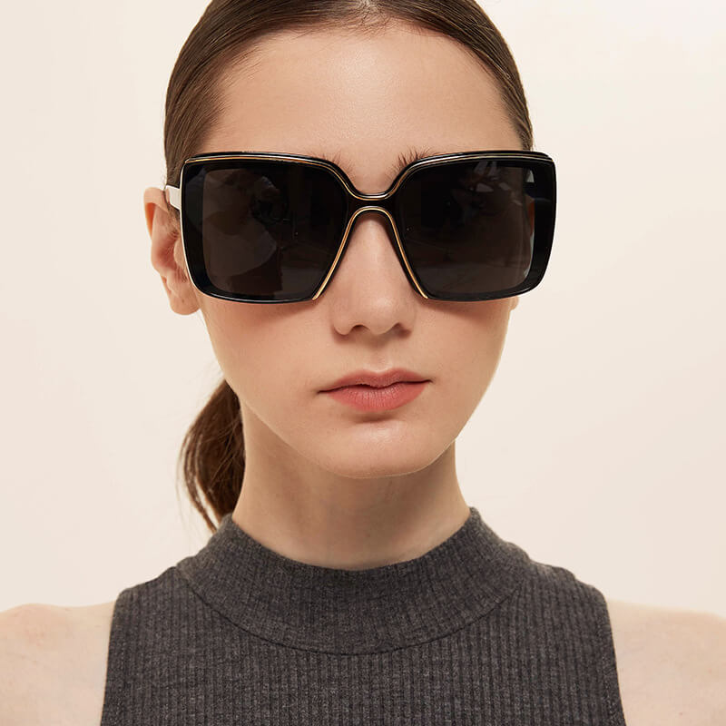 

Lovely Casual Patchwork Metal Accessories Decoration Black Sunglasses