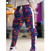 Lovely Street Camo Print Striped Pocket Design Pan