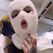 Lovely Casual 3-hole White Face Mask