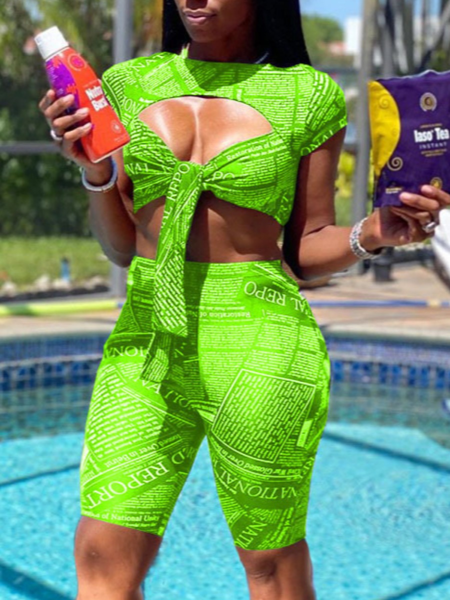 

Lovely Sweet Print Bandage Hollow-out Deasign Green Two Piece Shorts Set