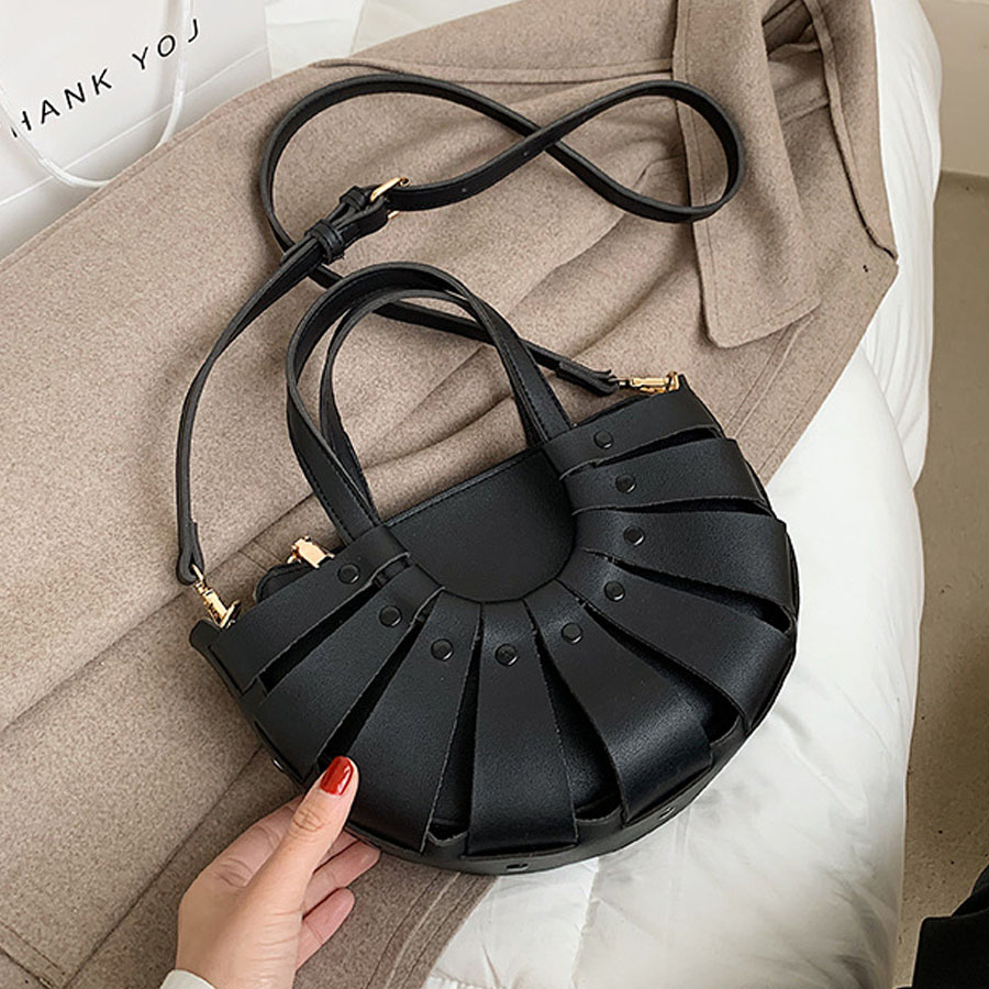 

Lovely Casual Circular Black Crossbody Bag