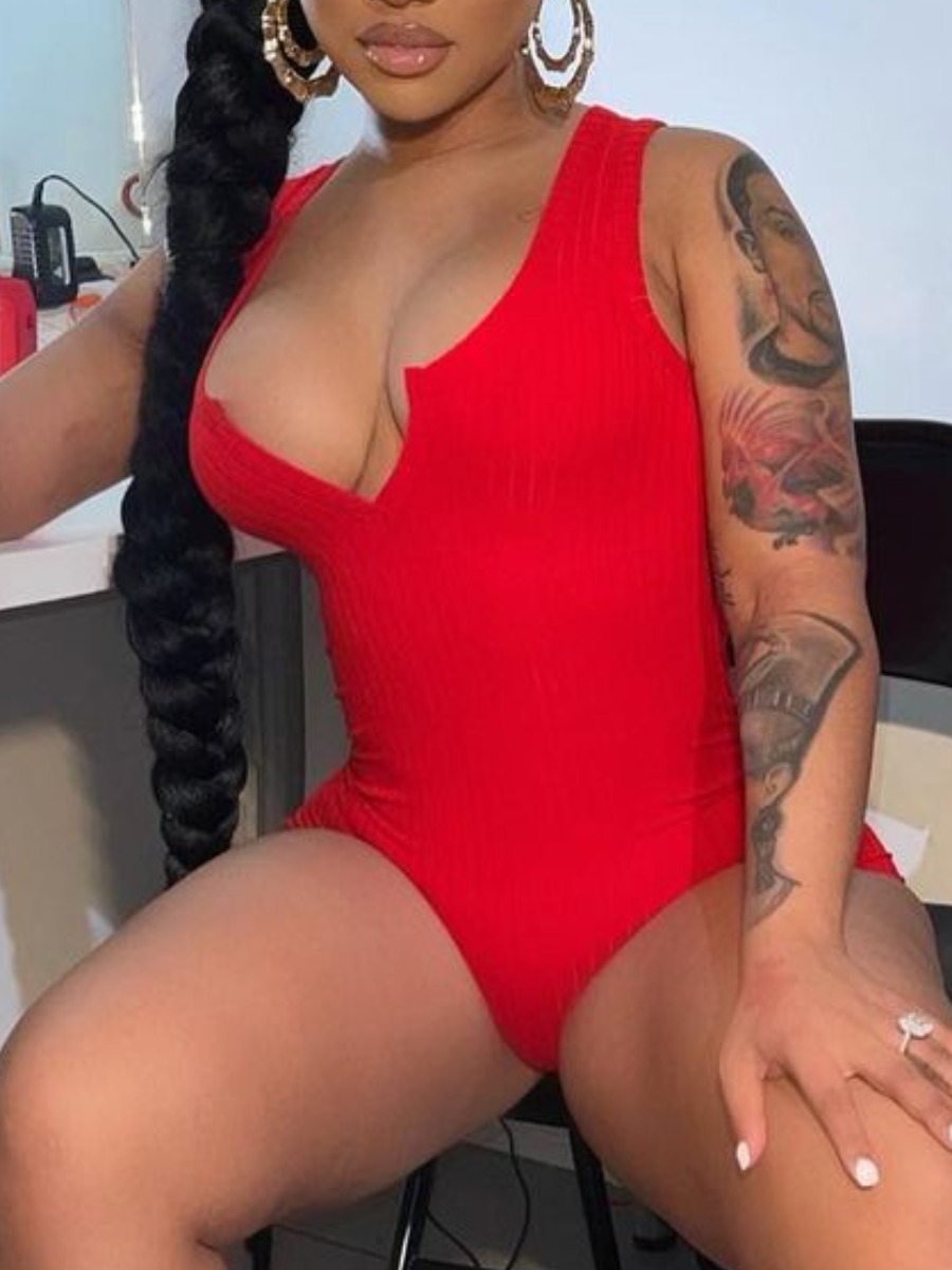 

Lovely Sweet V Neck Basic Skinny Red Bodysuit